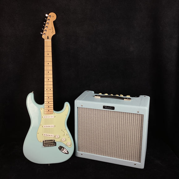 USED Fender FSR Standard Stratocaster Guitar and Matching Blues Junior Amp Set Daphne Blue