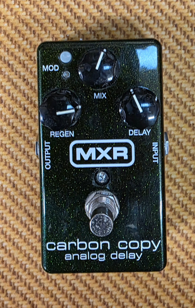 USED MXR Carbon Copy Analog Delay Pedal - Green