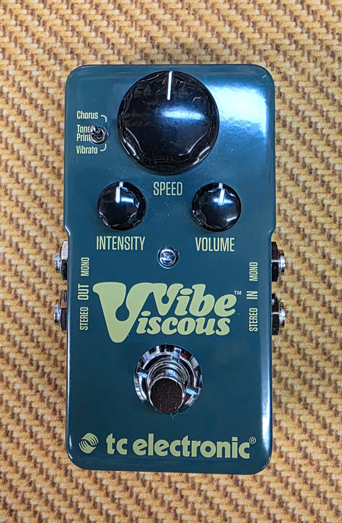 USED TC Helicon Vibe Viscous Vibrato Pedal - Green