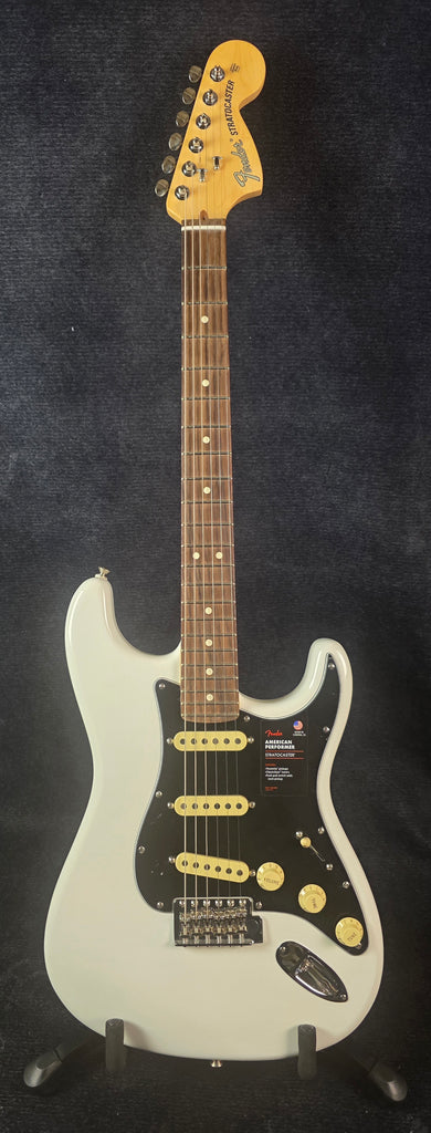 USED Fender American Performer Stratocaster - Arctic White