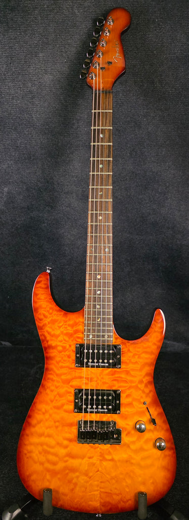 USED Fender Showmaster - Quilted Tobacco Burst
