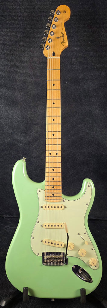 USED Fender Stratocaster Limited Edition - Mint Green